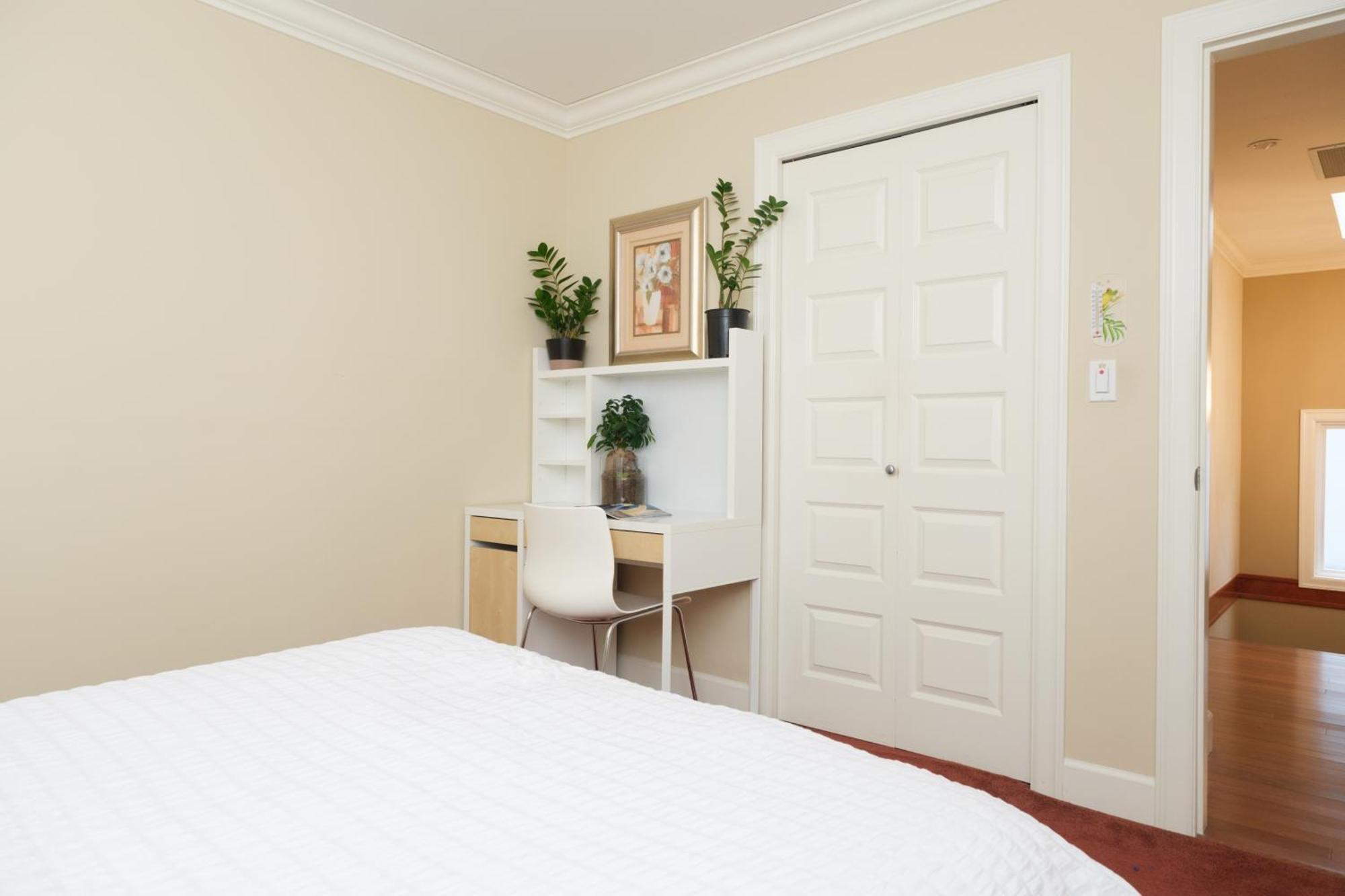 Cambie & 61St Ave Homestay Ванкувер Экстерьер фото